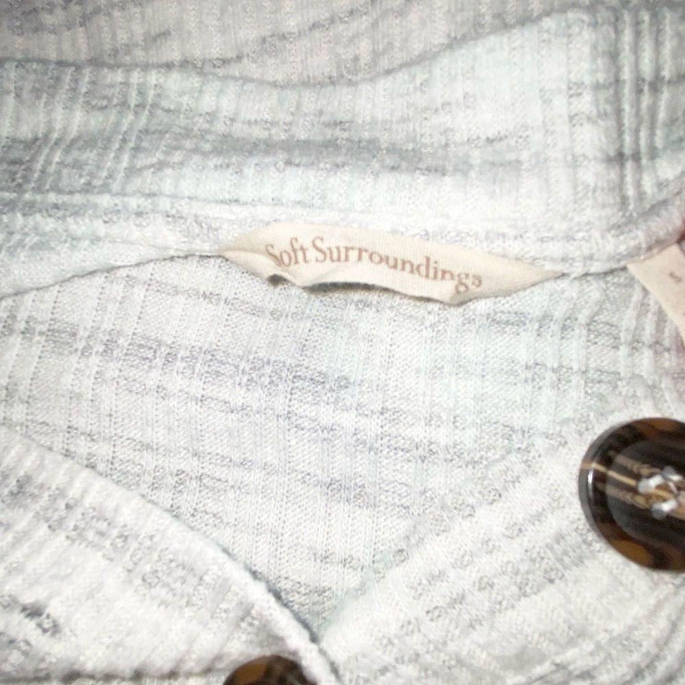 Soft Surroundings Long Sleeve Top! - Picture 3 of 3